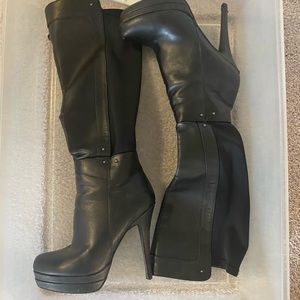 Black boots for women